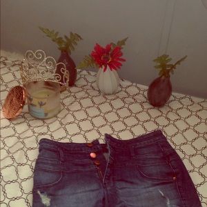 High waisted jean shorts !!